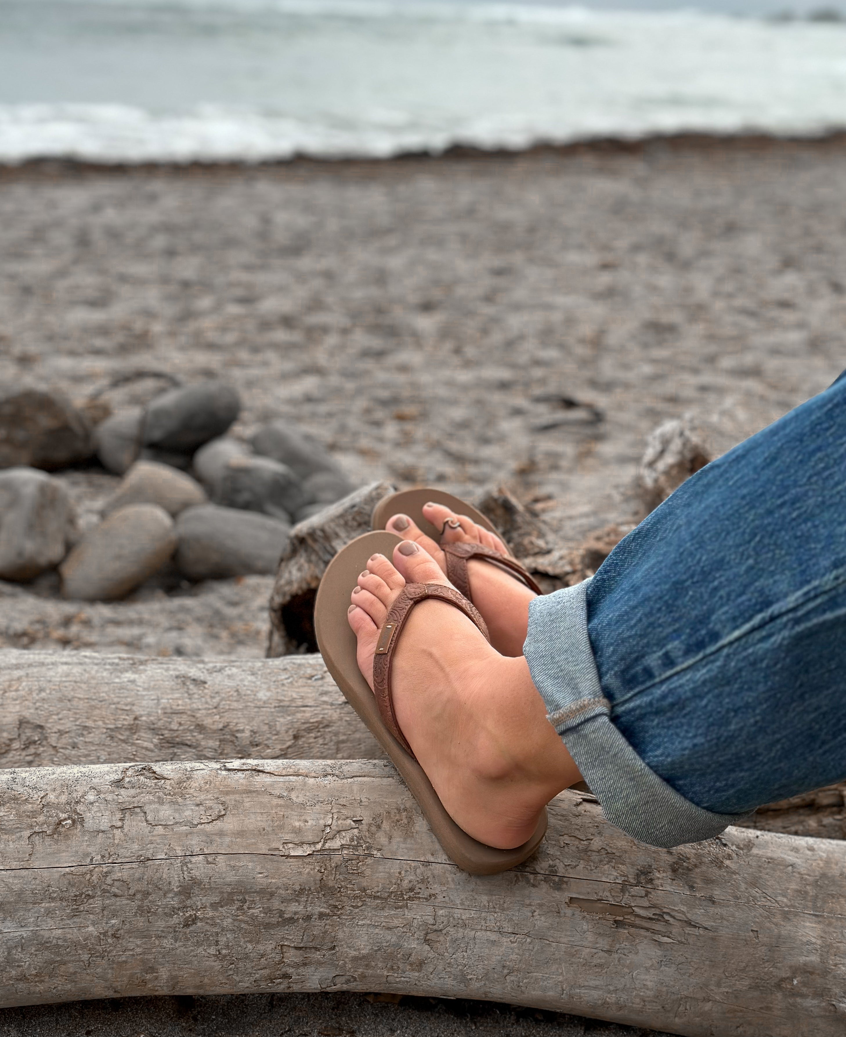 #color_Brown Artisan