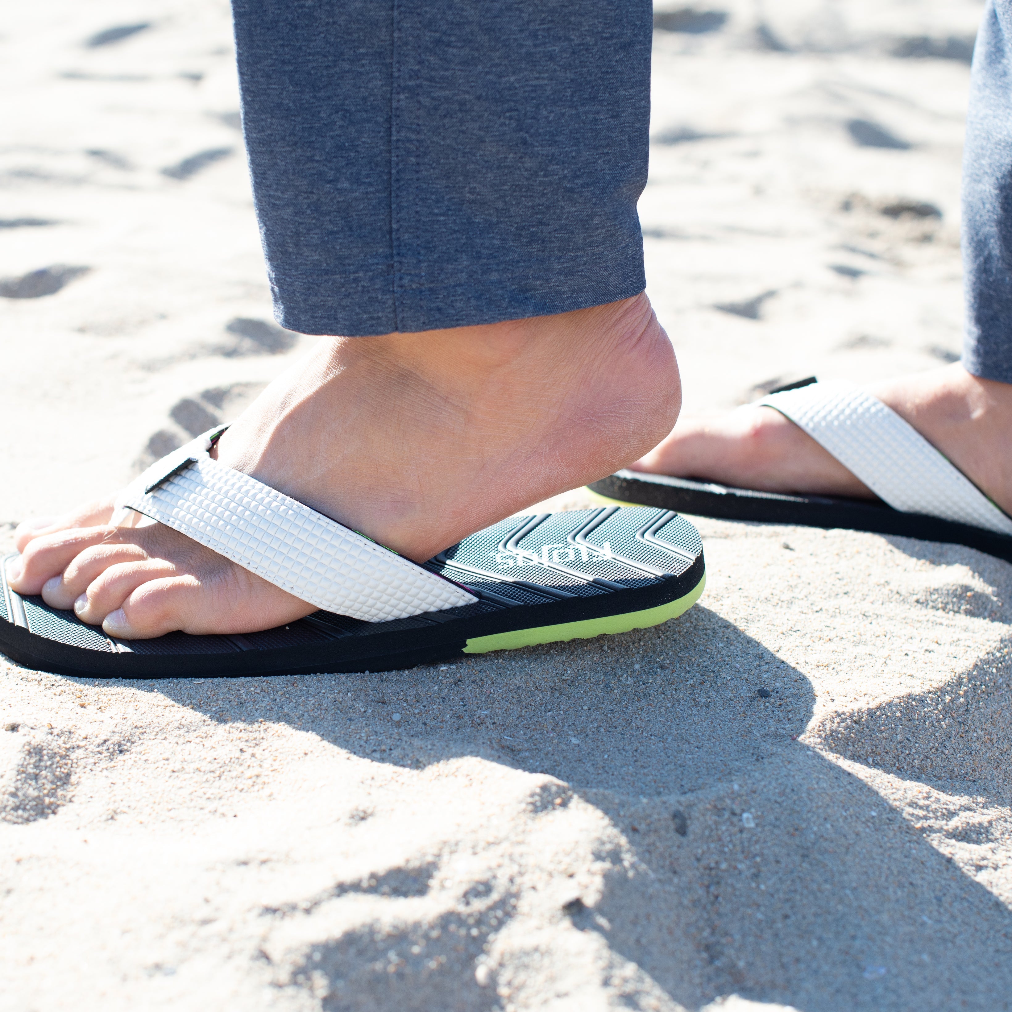 #color_White/Black/Lime