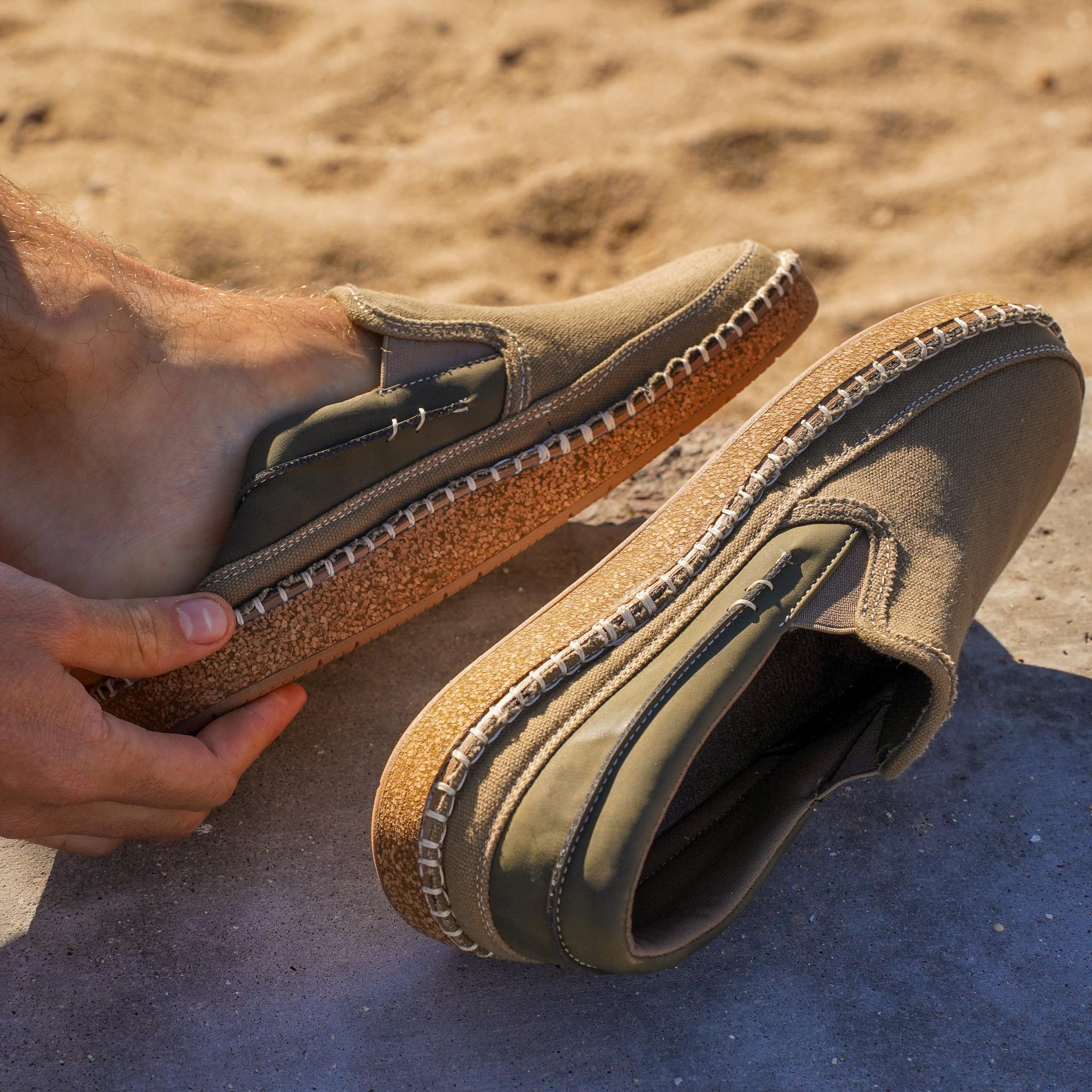 #color_Khaki/Gum