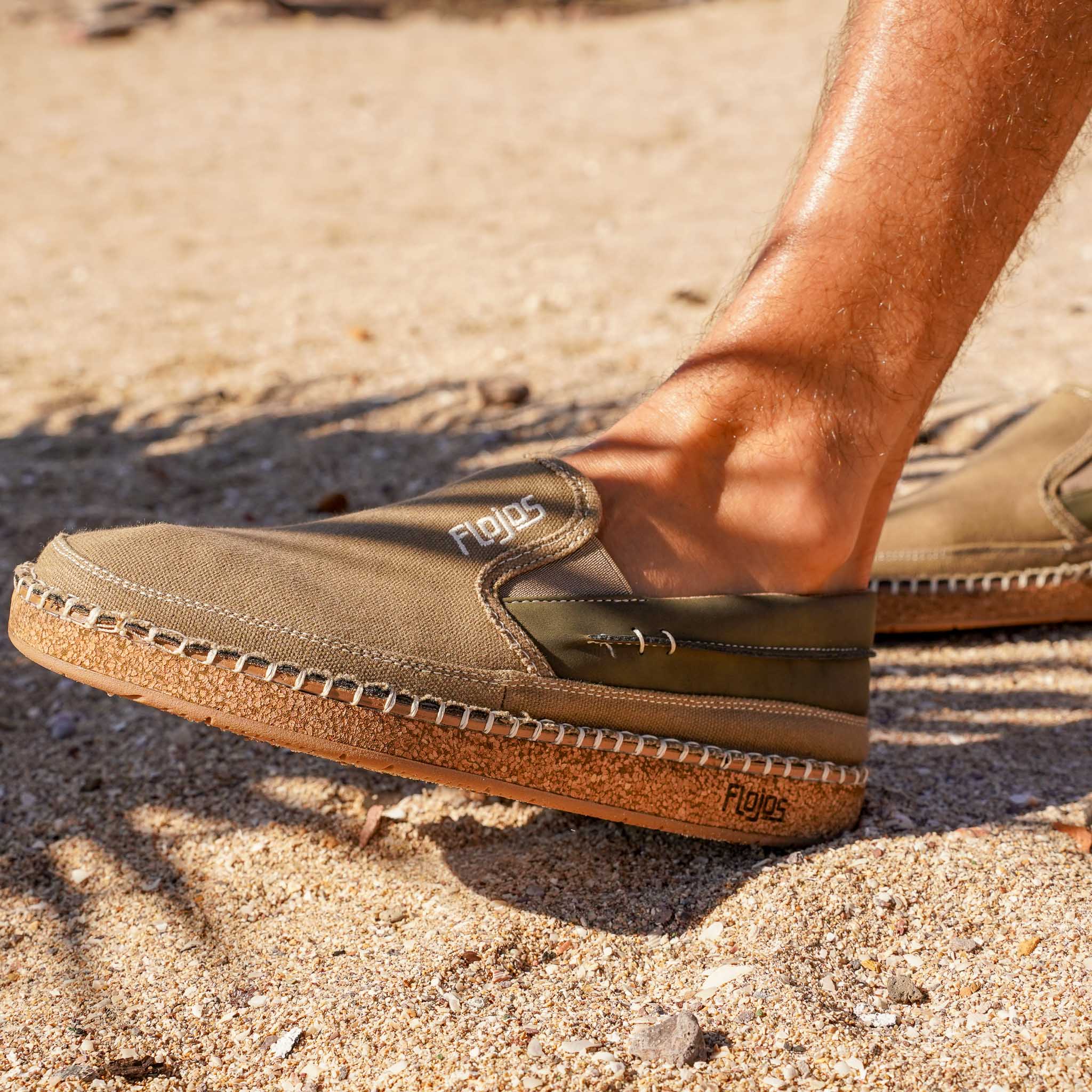 #color_Khaki/Gum