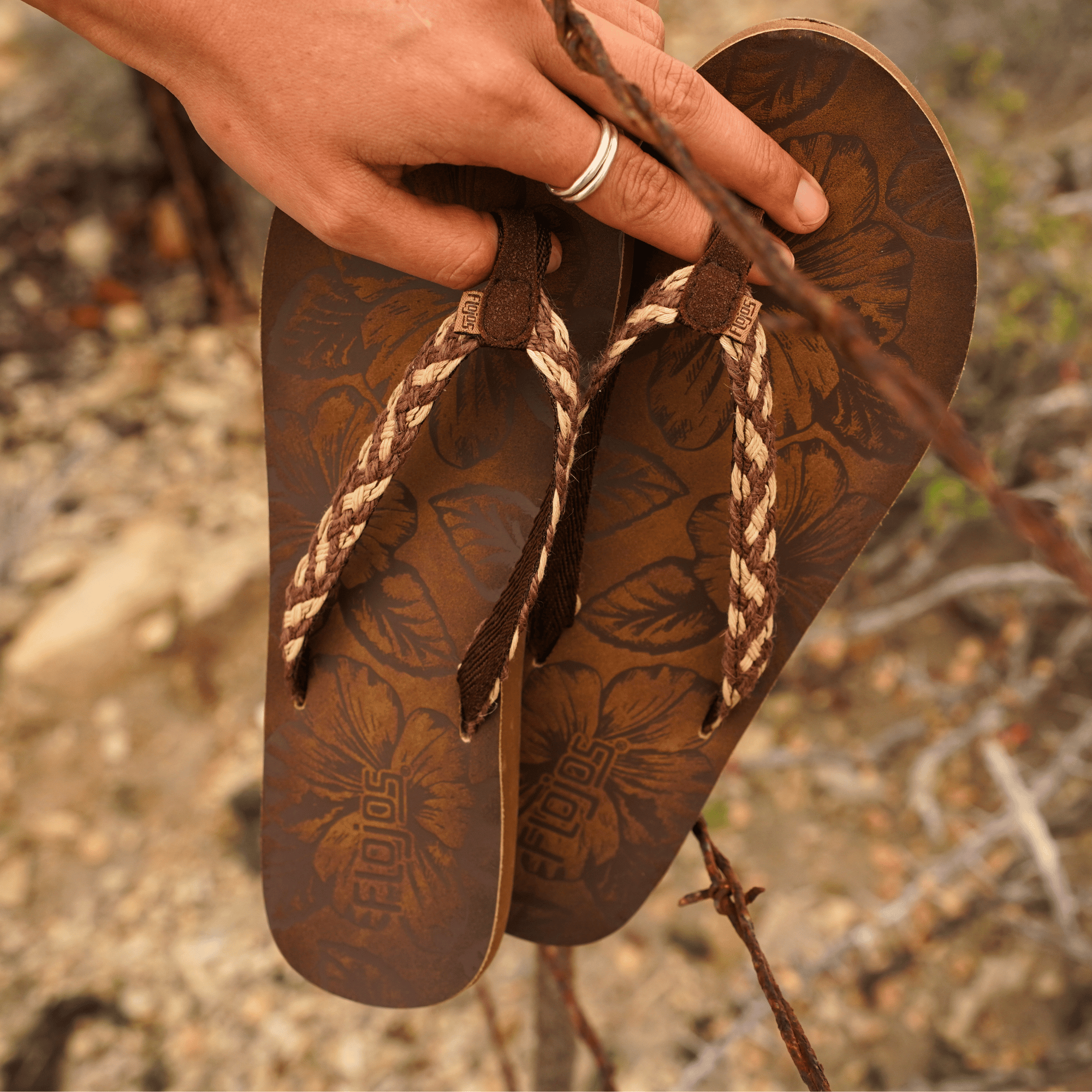 #color_Brown/Tan